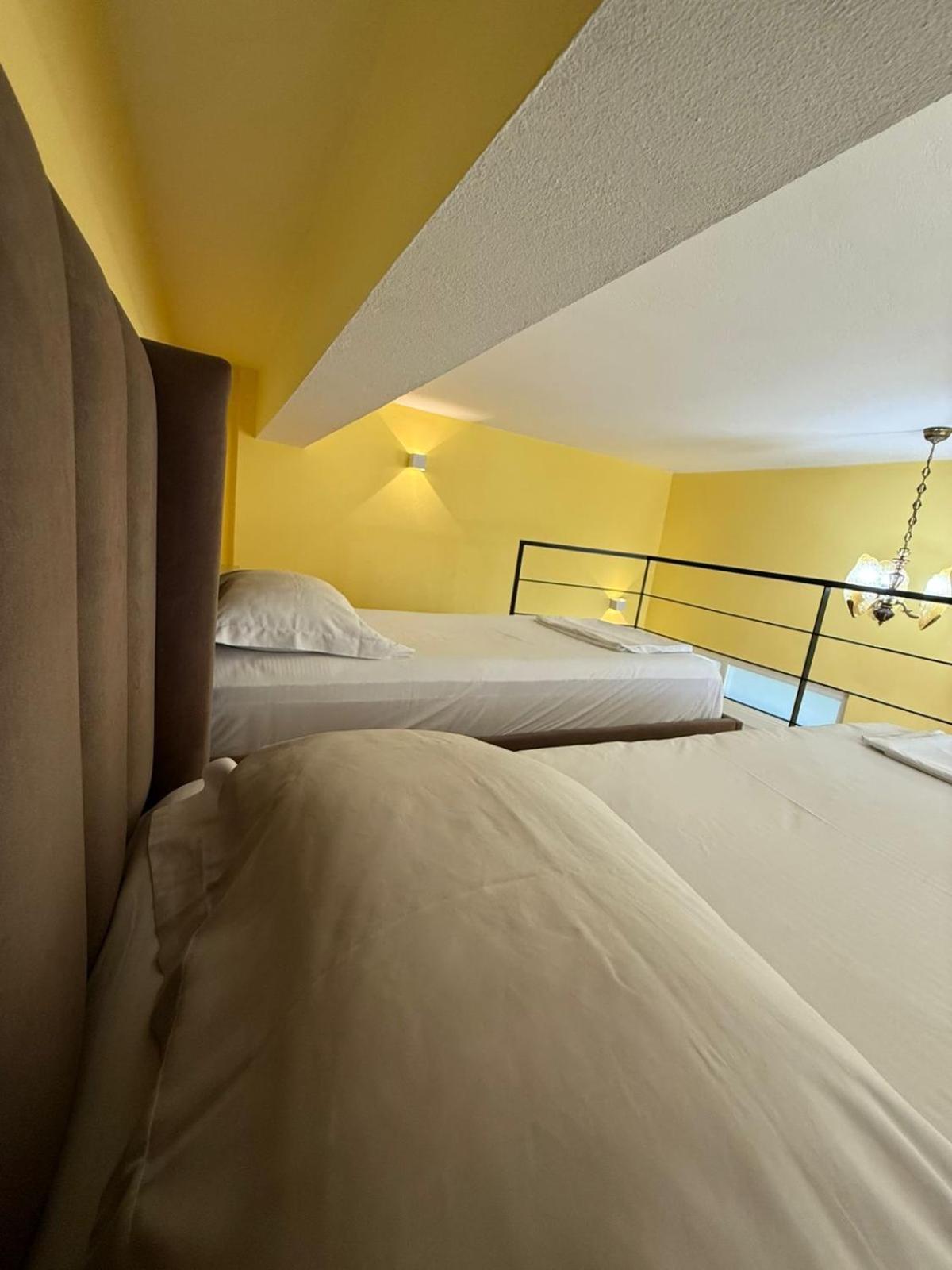Auto Tana Guest House Tirana Buitenkant foto